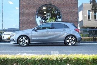 Thumbnail Mobil 4