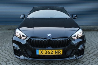 Thumbnail Mobil 8