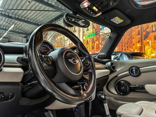 Thumbnail Mobil 10