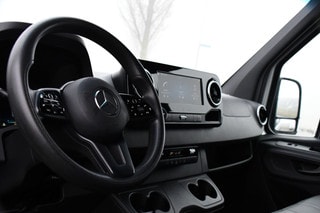 Thumbnail Mobil 2