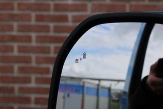 Thumbnail Mobil 9