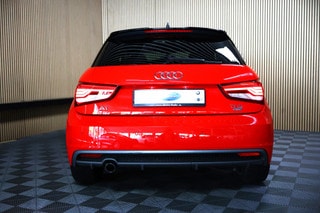 Thumbnail Mobil 8