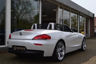 Thumbnail Mobil 4