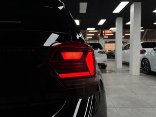 Thumbnail Mobil 8