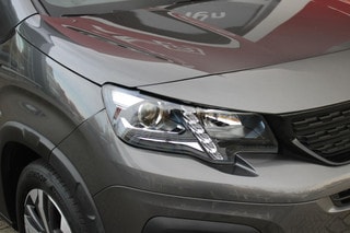 Thumbnail Mobil 10