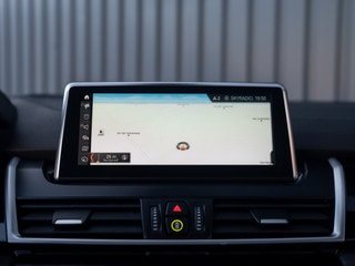 Thumbnail Mobil 8