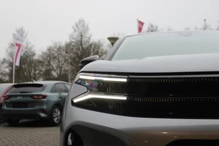 Thumbnail Mobil 8