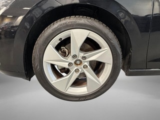 Thumbnail Mobil 6