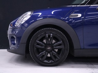 Thumbnail Mobil 3