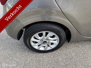Thumbnail Mobil 6