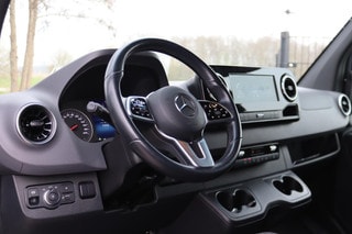 Thumbnail Mobil 3