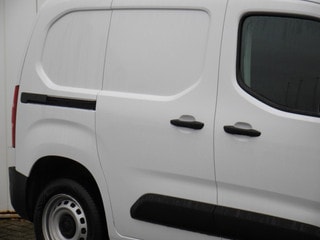 Thumbnail Mobil 8