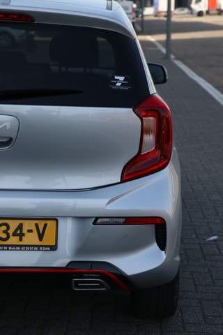 Thumbnail Mobil 6