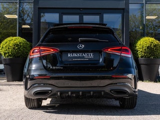 Thumbnail Mobil 8