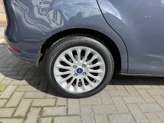 Thumbnail Mobil 6