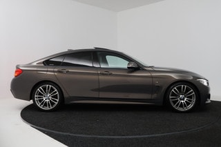 Thumbnail Mobil 8