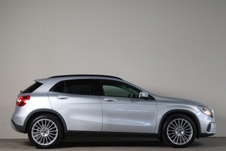 Thumbnail Mobil 10