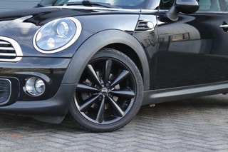 Thumbnail Mobil 8