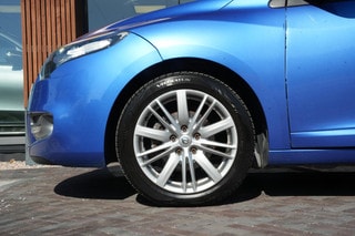 Thumbnail Mobil 10