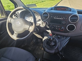 Thumbnail Mobil 8