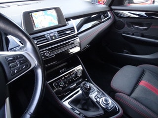Thumbnail Mobil 10