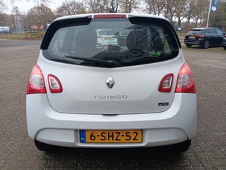 Thumbnail Mobil 4