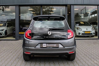 Thumbnail Mobil 6