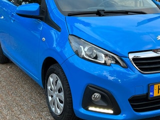 Thumbnail Mobil 6