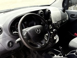 Thumbnail Mobil 4