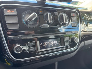 Thumbnail Mobil 4