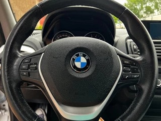 Thumbnail Mobil 10