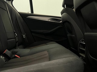 Thumbnail Mobil 8