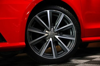 Thumbnail Mobil 4