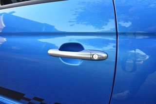 Thumbnail Mobil 9