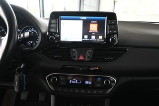 Thumbnail Mobil 9