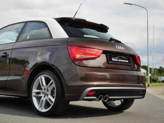 Thumbnail Mobil 8