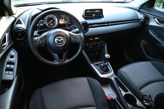 Thumbnail Mobil 4