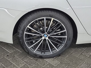 Thumbnail Mobil 10