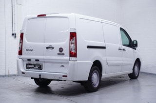 Thumbnail Mobil 4
