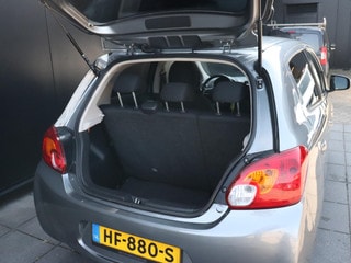 Thumbnail Mobil 9