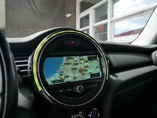 Thumbnail Mobil 6