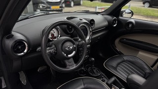Thumbnail Mobil 8