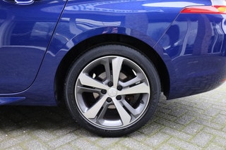 Thumbnail Mobil 10