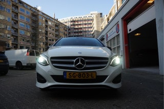 Thumbnail Mobil 10
