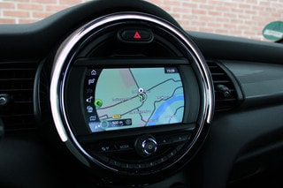 Thumbnail Mobil 6