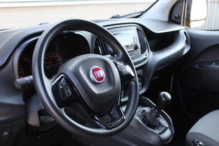 Thumbnail Mobil 4