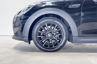 Thumbnail Mobil 5