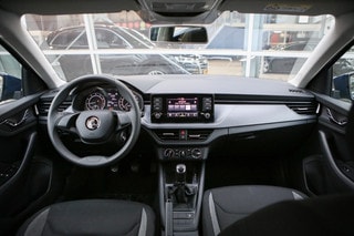 Thumbnail Mobil 7