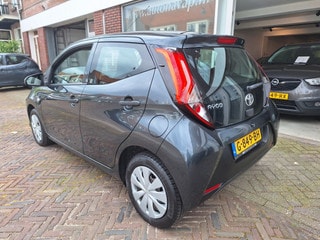 Thumbnail Mobil 6