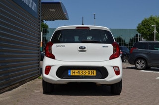 Thumbnail Mobil 8